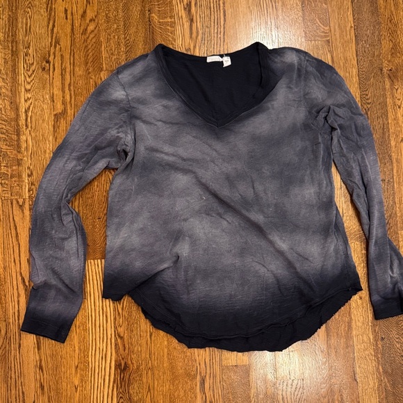 Wilt Tops - Wilt Women’s Grey V Neck Size Large